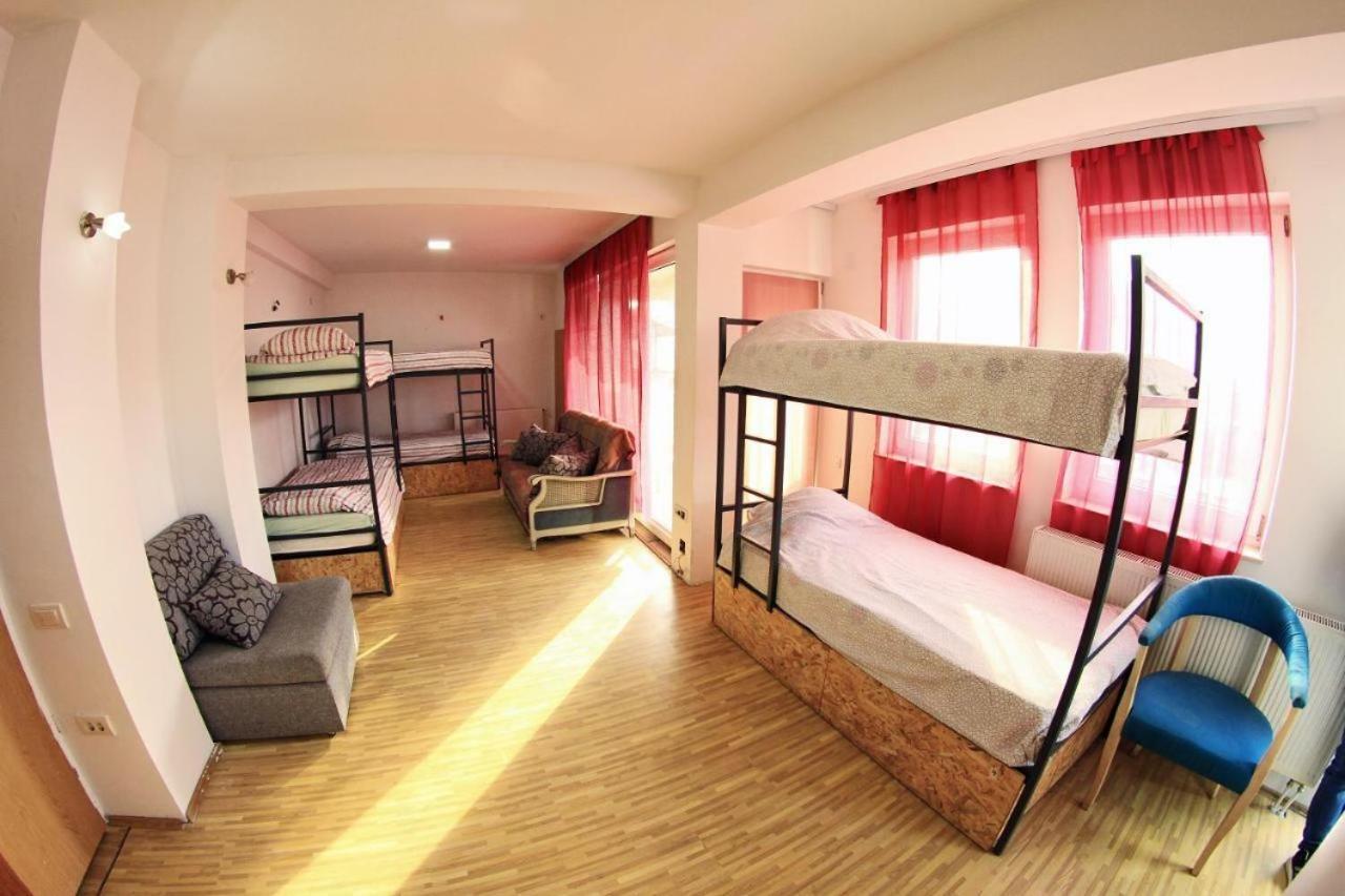 Golden Age Hostel Охрид Экстерьер фото