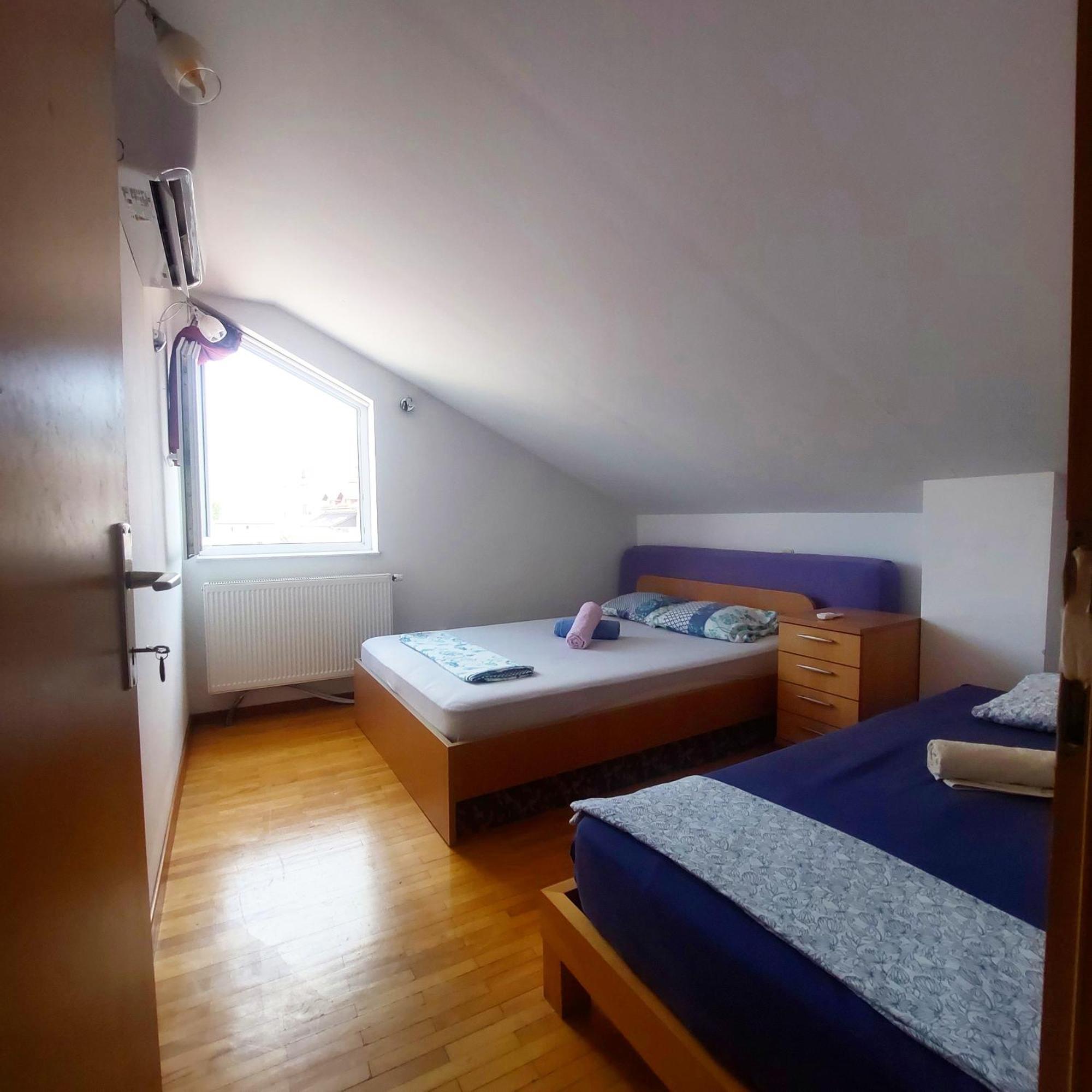 Golden Age Hostel Охрид Экстерьер фото